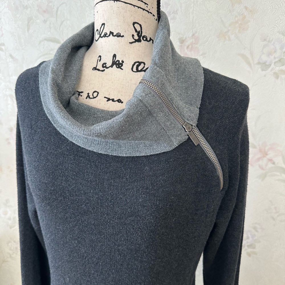 Cynthia Rowley knit cowl neck sweater dress.Size M - Picture 3 of 11